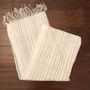 Women’s scarf from Pakistan